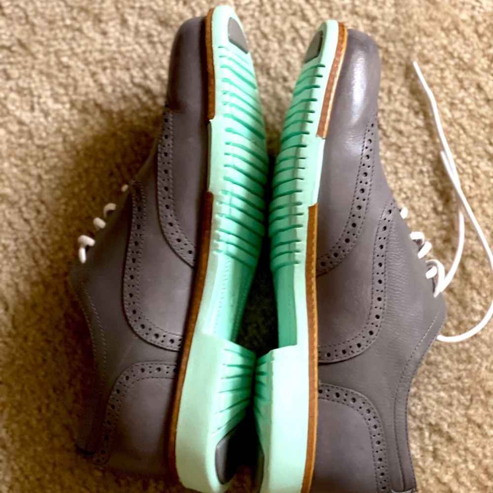 Cole Haan Men’s dress shoes, size 8